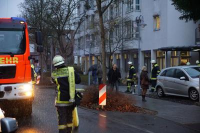 Kirchheim: Angebranntes Essen in einem Seniorenzentrum loest Grosseinsatz von Feuerwehr und Rettungsdienst aus